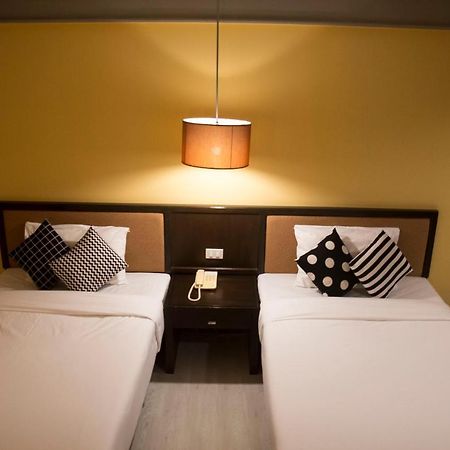 Aekpailin River Kwai Resort Канчанабури Экстерьер фото