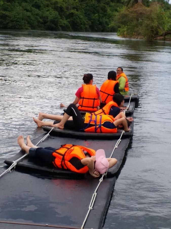Aekpailin River Kwai Resort Канчанабури Экстерьер фото