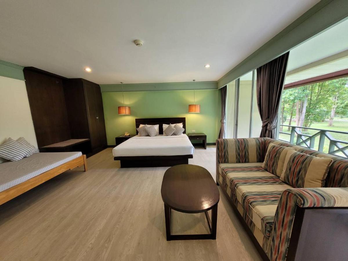Aekpailin River Kwai Resort Канчанабури Экстерьер фото
